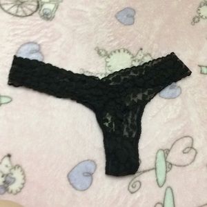 Victoria’s Secret heart thong